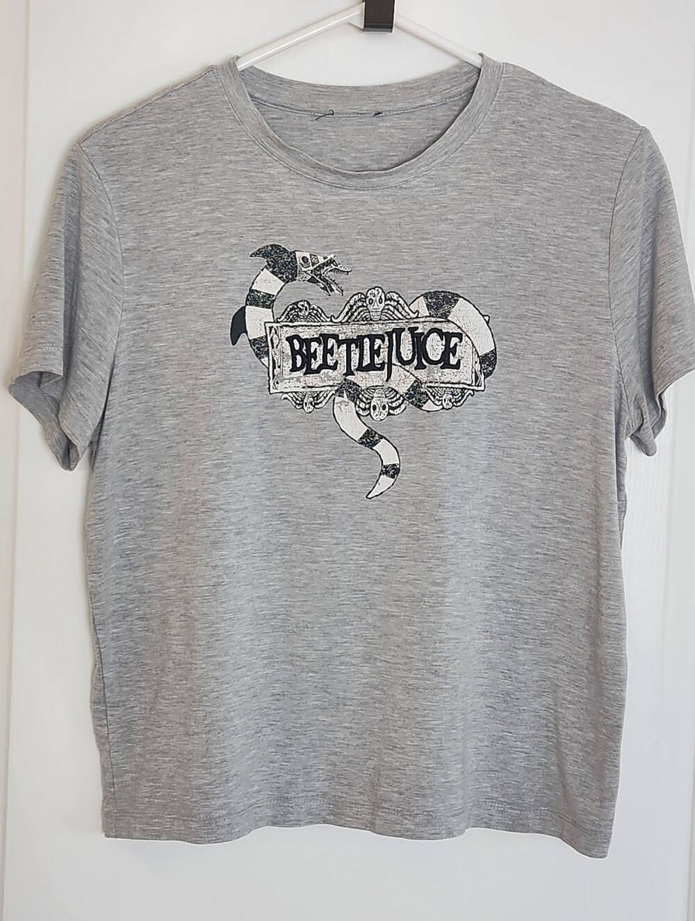 Forever 21 Womens Small Beetlejuice T-shirt Halloween Goth Emo Y2k Gray Rayon
